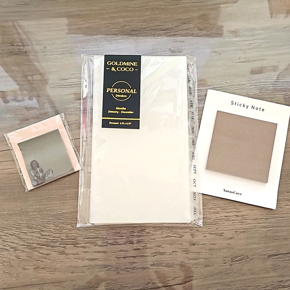 New Stationary set personal dividers
